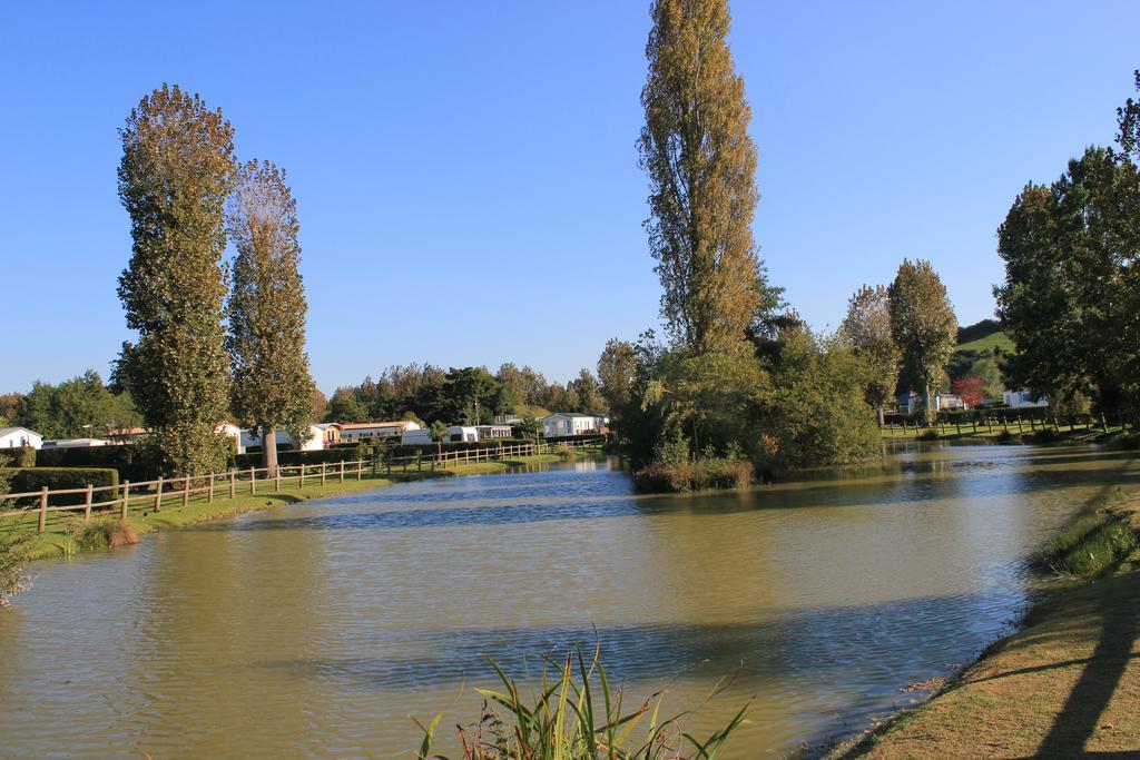 Camping Le Marqueval Pourville-sur-Mer Exterior foto